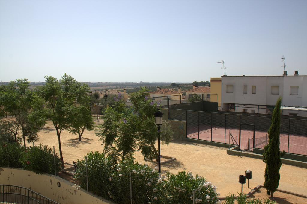 Apartamentos Turisticos Los Girasoles Espartinas Chambre photo