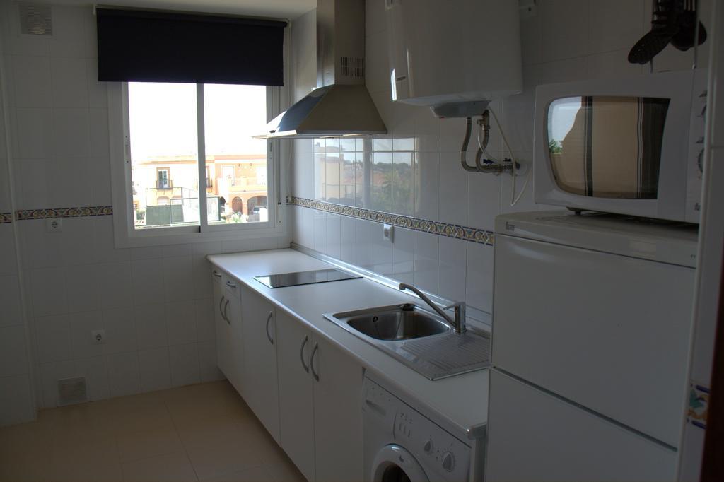 Apartamentos Turisticos Los Girasoles Espartinas Chambre photo