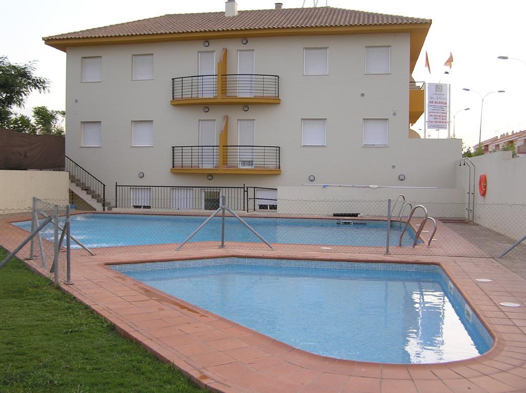 Apartamentos Turisticos Los Girasoles Espartinas Extérieur photo