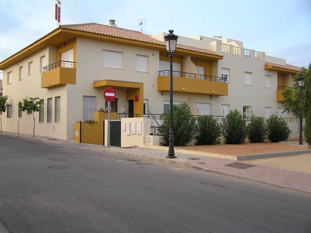Apartamentos Turisticos Los Girasoles Espartinas Extérieur photo